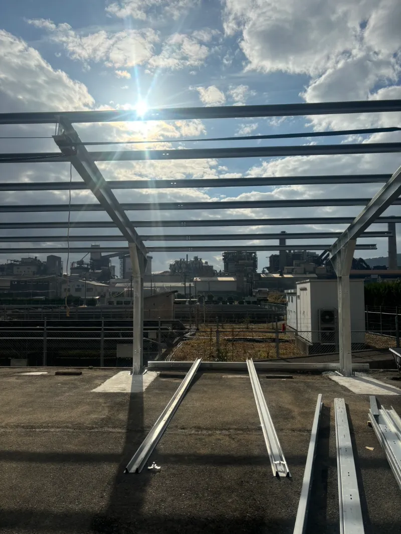Una columna solaris Carport